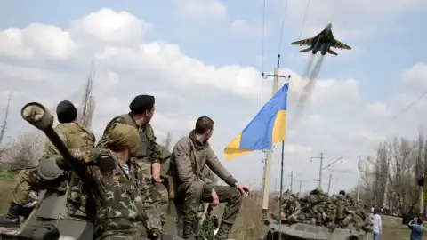 Українські військові на сході України (архівне зображення). Фото: Reuters.