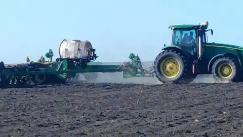 KSG Agro розпочав інноваційну сівбу