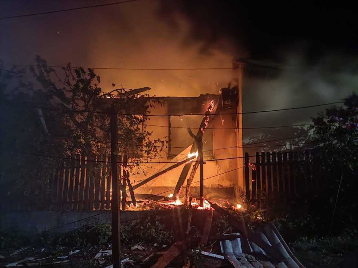 Наслідки атаки росіян на Дніпро. Фото: Telegram/Сергій Лисак / Дніпропетровська ОДА (ОВА)