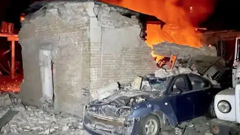 Последствия атаки российских БПЛА по Запорожью вечером 1 мая. Фото: Запорожская ОВА.