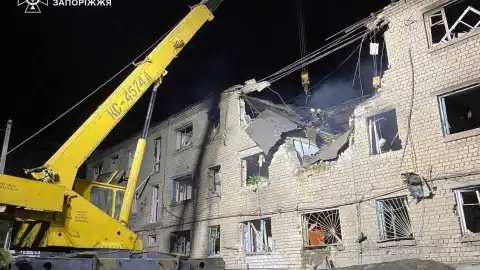 Аварийно-спасательные работы в Запорожье. Фото: ГосЧС Запорожья