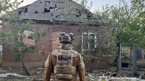 Последствия обстрелов в Донецкой области. Фото: Нацполиция