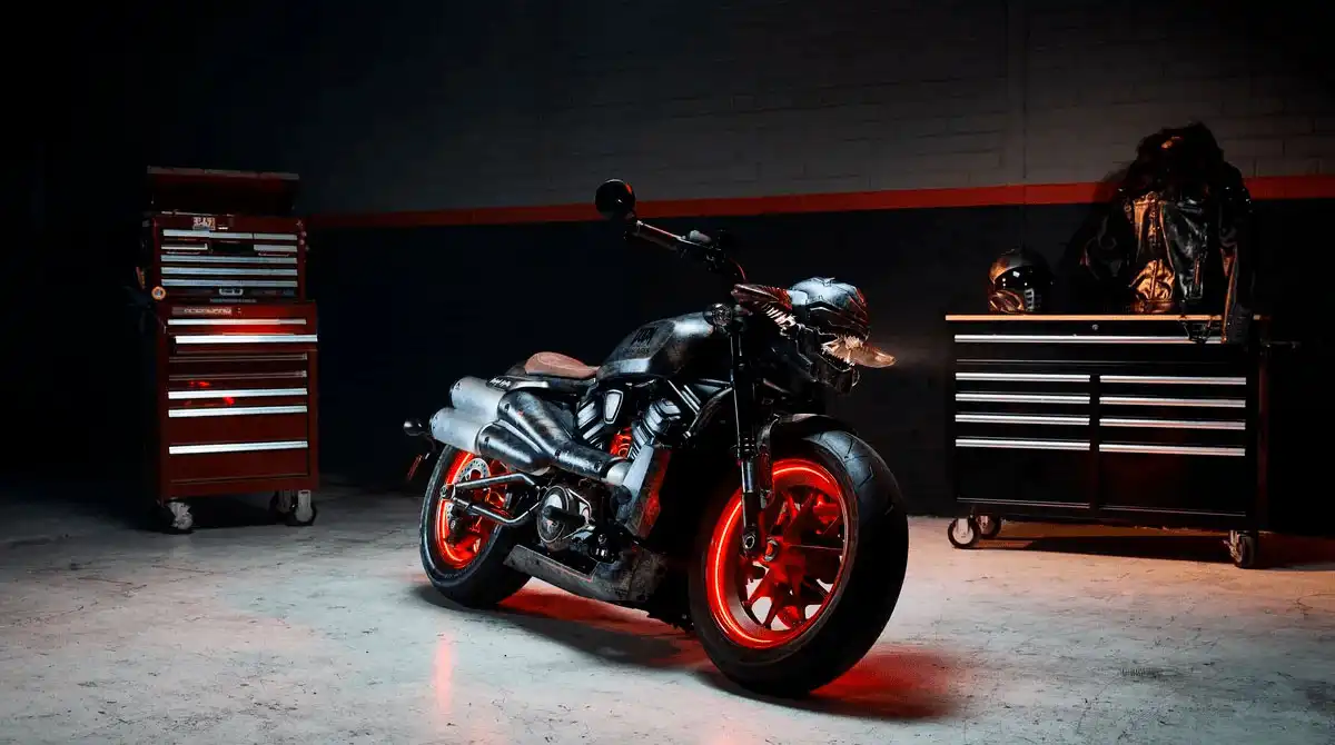 Harley-Davidson у стилі гри DOOM: The Dark Ages. Фото: Bethesda