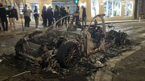 Сожженный автомобиль