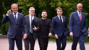 Зліва направо: Дональ Туск, Кір Стармер, Володимир Зеленський, Еммануель Макрон, Фрідріх Мерц. Київ. 09.05.2025. Фото: facebook/zelenskyy.official