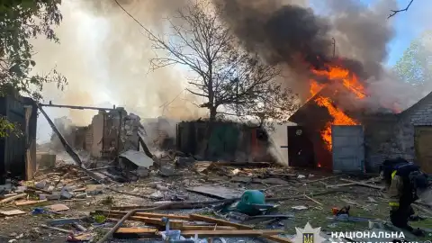 Последствия обстрелов в Донецкой области. Фото: Нацполиция
