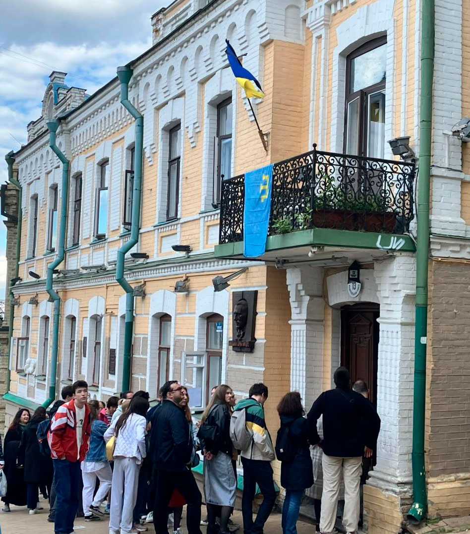 Черга в музей Булгакова (Київ, 18.05.2025 р.). Фото: facebook/bulgakovmuseuminkyiv