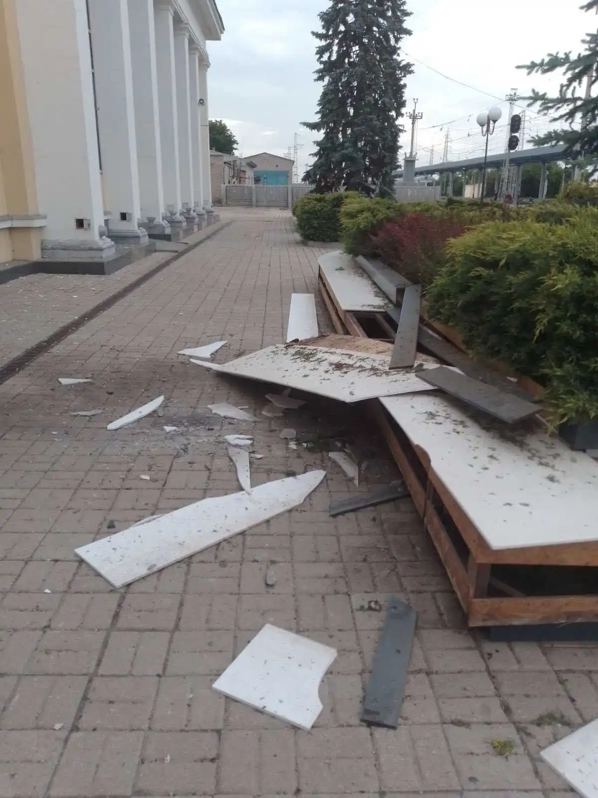 Russians attacked UZ facilities. Photo: Ukrzaliznytsia: 