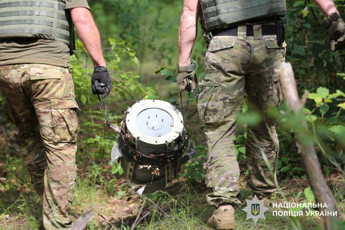 Explosives technicians. Photo: Ukrainian Police