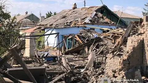 Последствия обстрелов в Донецкой области. Фото: Нацполиция