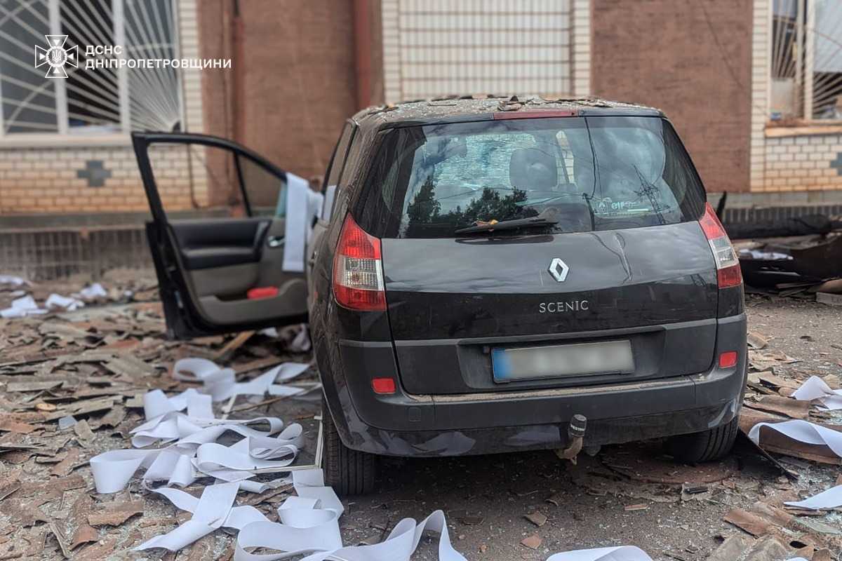Наслідки атаки РФ по Кривому Рогу. Фото: ДСНС