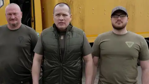 "Украинская команда" передала 72 бригаде грузовик с гидробортом для сверхбольших грузов, – Палатный