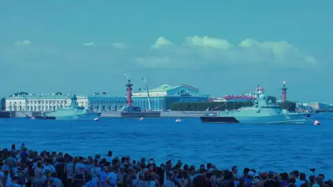 Парад в Санкт-Петербурге (архивное изображение). Фото из открытых источников.