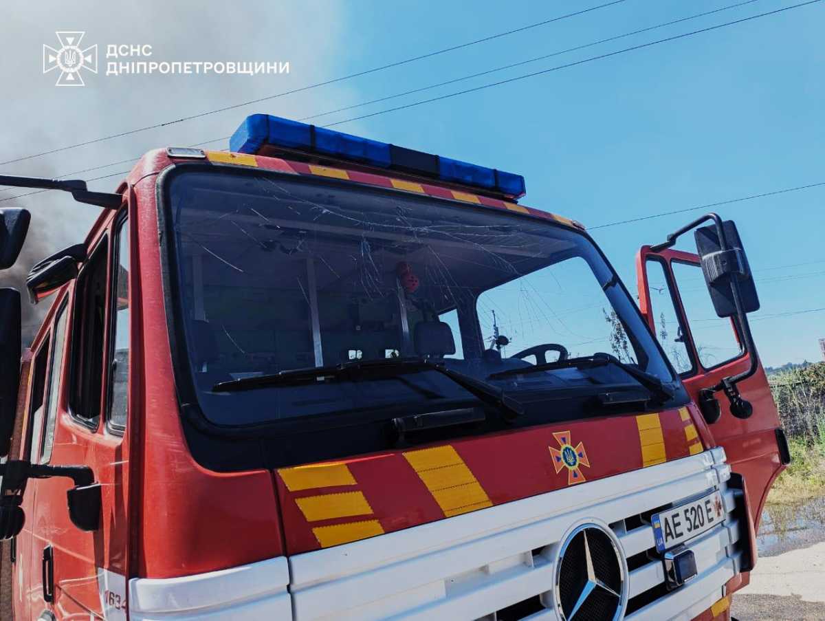 Рятувальники. Кривий Ріг. Обстріл РФ. Фото: facebook/ДСНС України