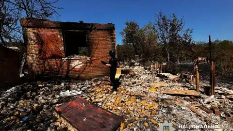Последствия обстрелов в Донецкой области. Фото: Нацполиция