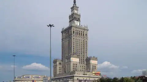 Дворец культуры и науки. Фото: wikipedi