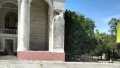 Russian occupiers shell theater in Kherson