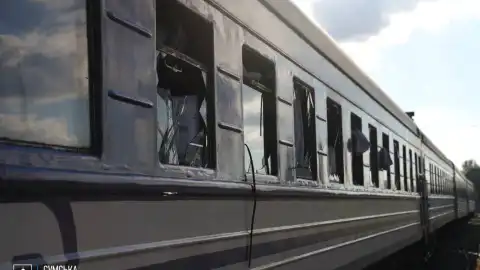 Поврежденный вагон. Фото: "Укрзализныця"