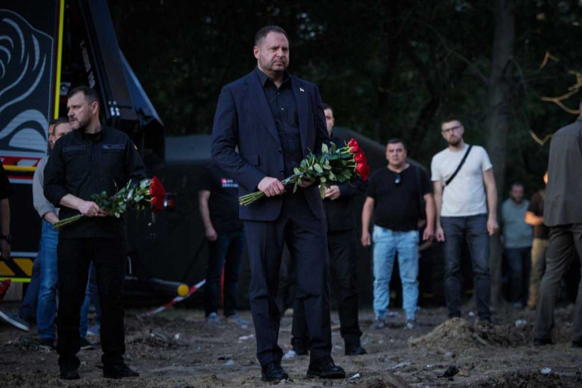 At the scene of the tragedy. Photo: telegram/V_Zelenskiy_official
