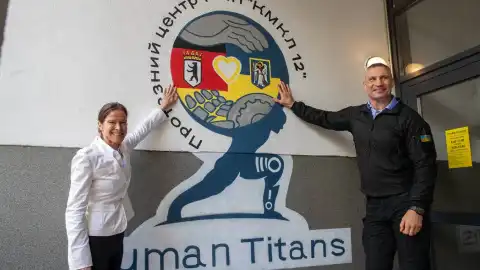 В Киеве открылся Протезный центр "Human Titans", созданный при поддержке мэра Берлина, - Кличко