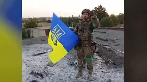 Силы обороны зачистили Удачное и установили украинский флаг. Скриншот виде