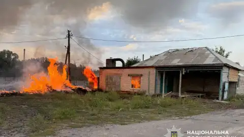 Последствия обстрелов в Донецкой области. Фото: Нацполиция