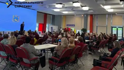 Россияне "перевоспитывают" учителей истории на ТОТ Украины. Фото: ЦНС