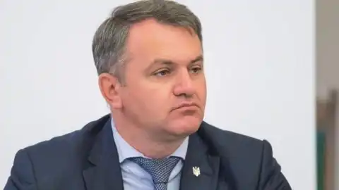 Депутат "Евросолидарности" Синютка указывает военным "не делать бравады на ракетах", хотя его шеф сам саботировал производство "Нептуна", – военные