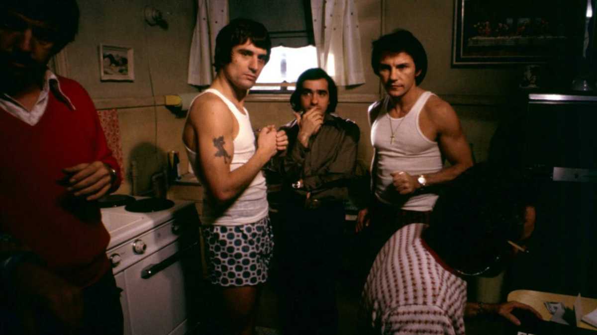8. Вулиці злочину (Mean Streets, 1973)Сюжет: Молодий чоловік намагається балансувати між кримінальним світом і особистими цінностями. Фільм показує вуличне життя Нью-Йорка та моральні конфлікти героя.Касові збори: $50,539IMDb: 7.2/10