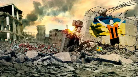 Постер фильма Football Must Go On (Футбол должен продолжаться). Фото: Paramount+