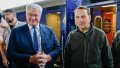 Polish Foreign Minister Sikorski arrives in Kyiv