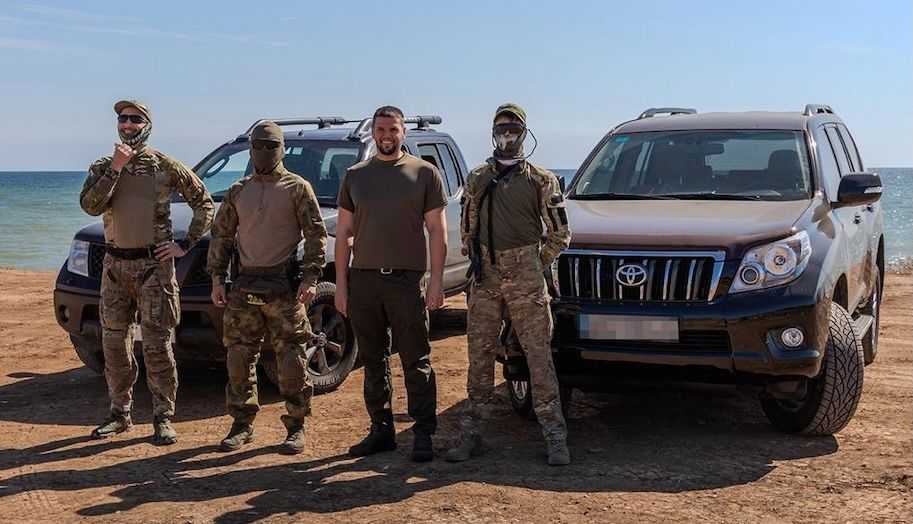 Антон Шухнин Домино поддерживает разведчиков ГУР