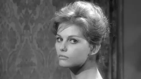 Кардинале в фильме "Прекрасный Антоний" (1960)