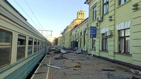 Вокзал в Лозовой. Фото: ГСЧС Украины в Харьковской области