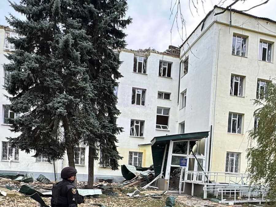 Наслідки авіаудару окупантів по Костянтинівці. Фото: Facebook / Сергій Горбунов.