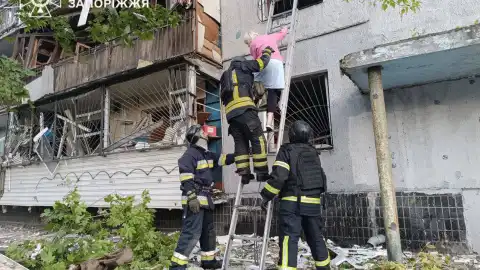 Российский обстрел. Фото: ГСЧС Запорожье