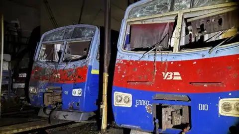 Последствия российской атаки в ночь на 7 октября. Фото: facebook/Алексей Кулеба