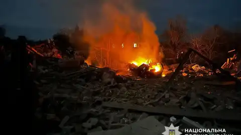 Последствия обстрелов в Донецкой области. Фото: Нацполиция