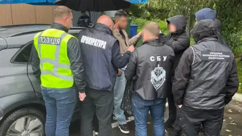 Задержание таможенника. Фото: Нацполиция