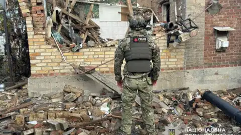 Последствия обстрелов в Донецкой области. Фото: Нацполиция