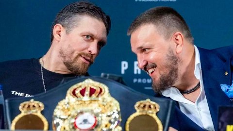 Олександр Усик та Олександр Красюк. Фото: Usyk Promotions / K2