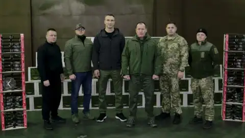 Владимир Кличко и "Украинская команда" передали 72 бригаде на Покровское направление большую партию дронов, – Артур Палатный