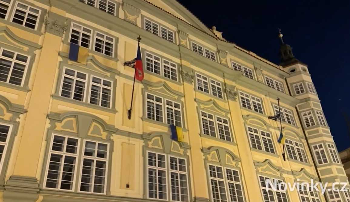 Flags on the House building. Photo: 