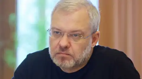 In Rada, they initiated resignations of Justice Minister Halushchenko and Energy Minister Hrynchuk