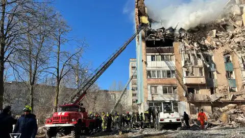 Разрушенный российским ударом дом в Тернополе. Фото: ГосЧС
