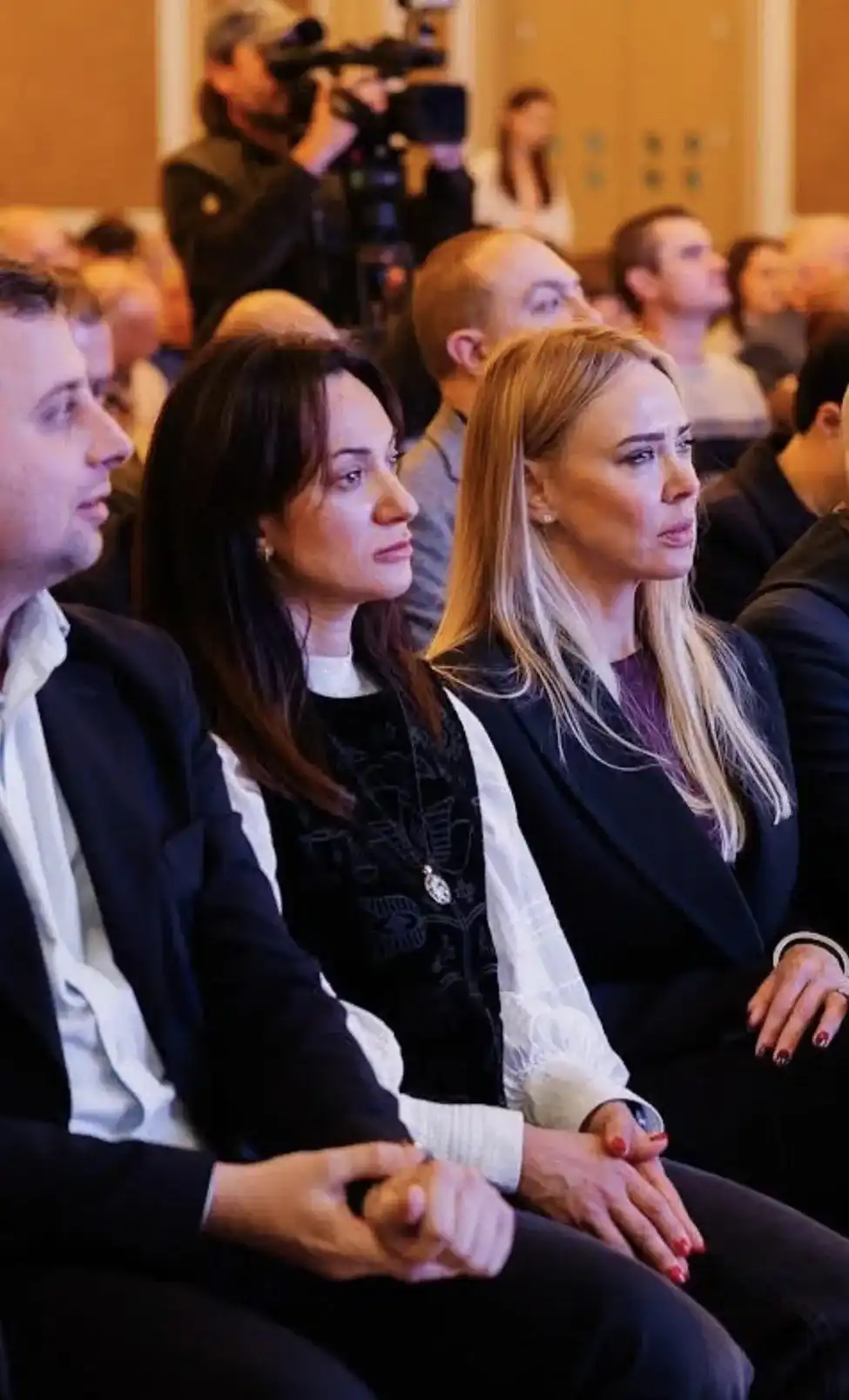 Депутат и председатель партии 