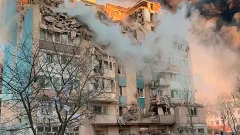 Разрушенный российской ракетой дом в Тернополе. Фото: Командование Воздушных Сил ВСУ