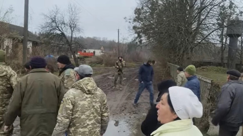 На Житомирщині воюють з селянами та знущаються над коровами, – ЗМІ