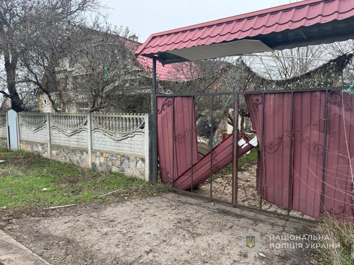 Последствия атаки РФ на Запорожье. Фото: Нацполиция