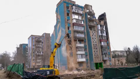 Демонтаж дома. Фото: горсовет